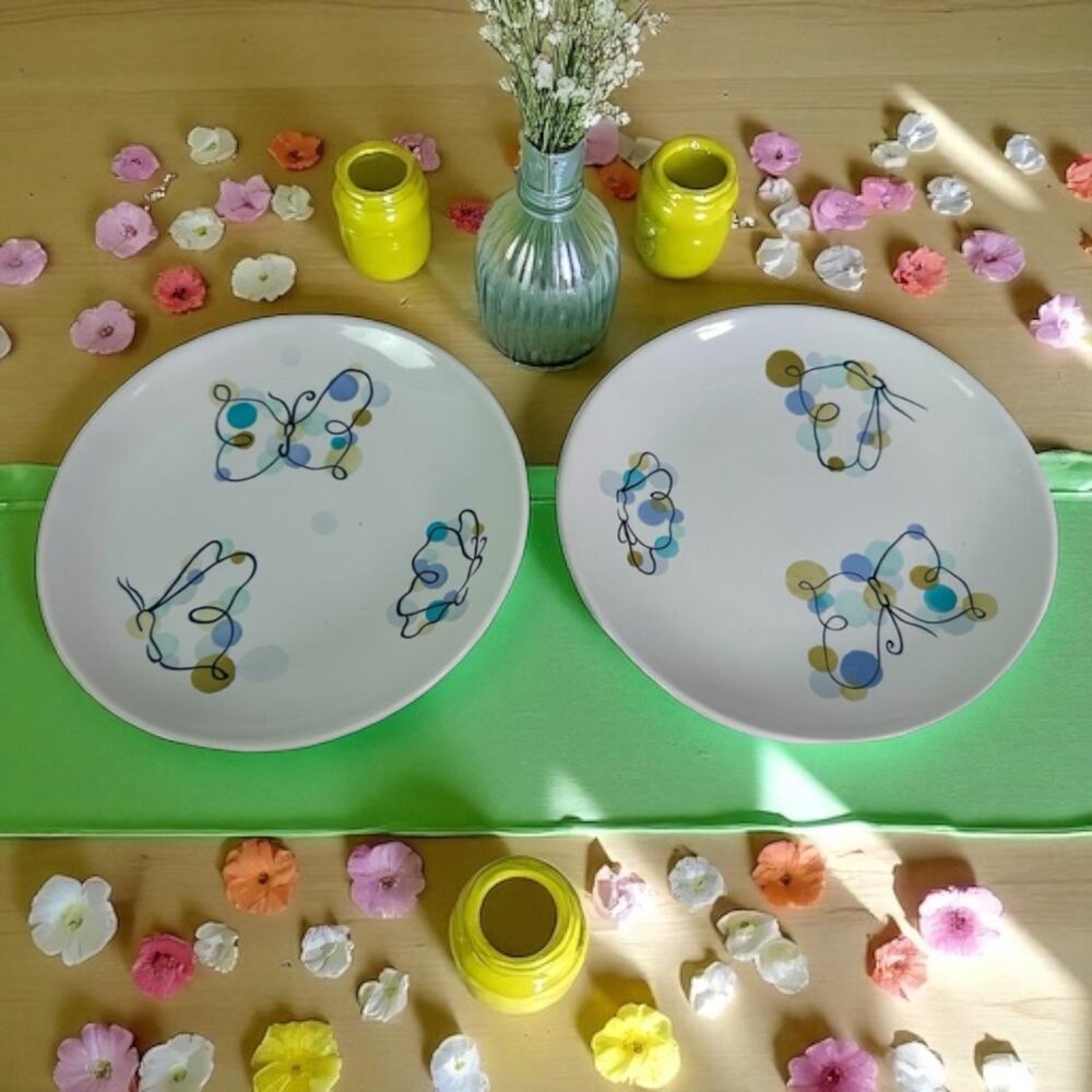 Pottery Barn Set 2 Butterfly 8" Diameter White Ceramic Dessert Salad Plates